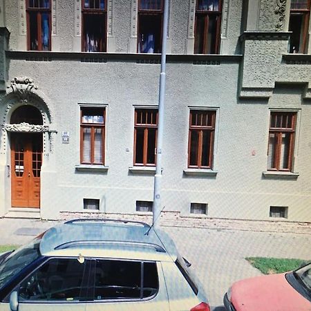 Utulne Ubytovani U Centra V Blizkosti Vystaviste Бърно Екстериор снимка